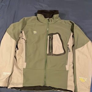 Mens mountain hardwear soft shell jacket